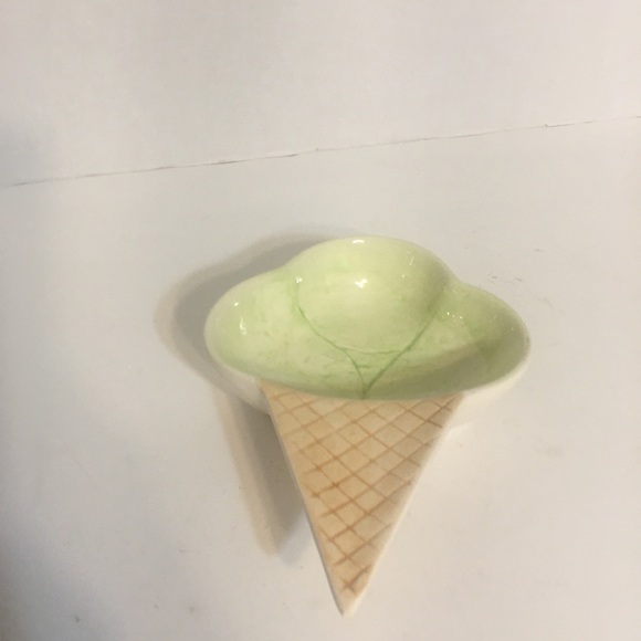 Adorable Ice Cream Cone Trinket Dish! - Picture 6 of 11
